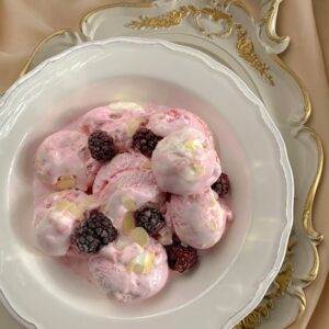 Berry Strawberry Ice Cream Bowl – Special